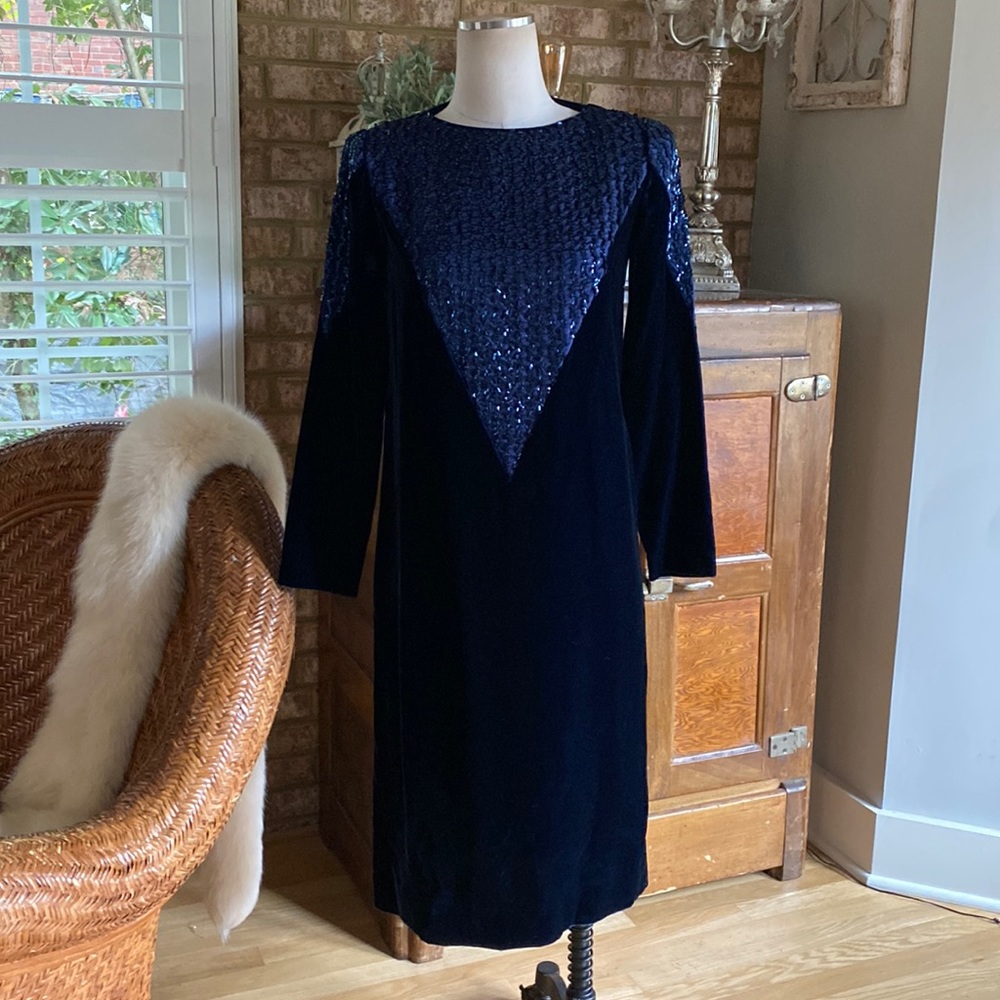 RICKI LANG FOR NUIT VINTAGE DEEP BLUE SEQUIN VELVET DRESS 4 EXCELLENT